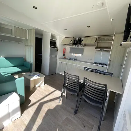 - 360 - Mobilhome Confort 3 6 Personnes 5 Etoiles Campsite *